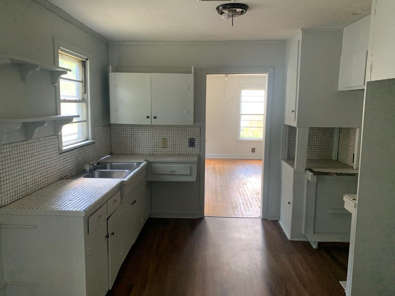 312 Kelly St - Photo 5 of 8