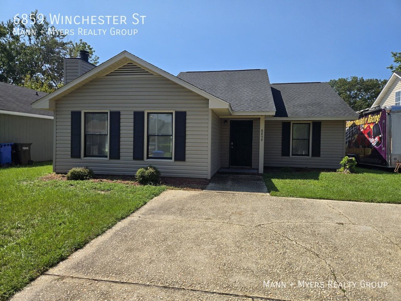 6859 Winchester St - Photo 3 of 30