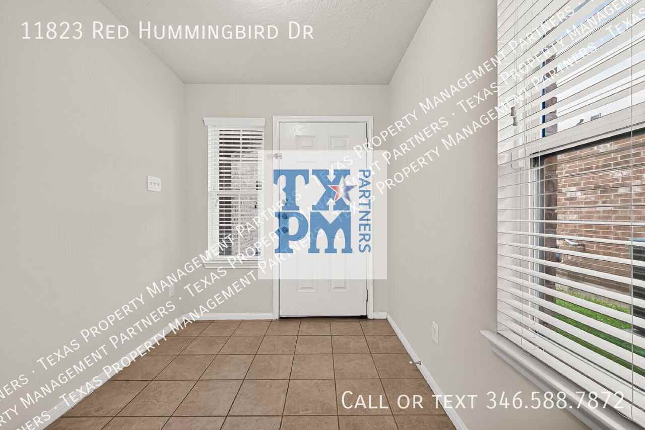 11823 Red Hummingbird Dr - Photo 3 of 49