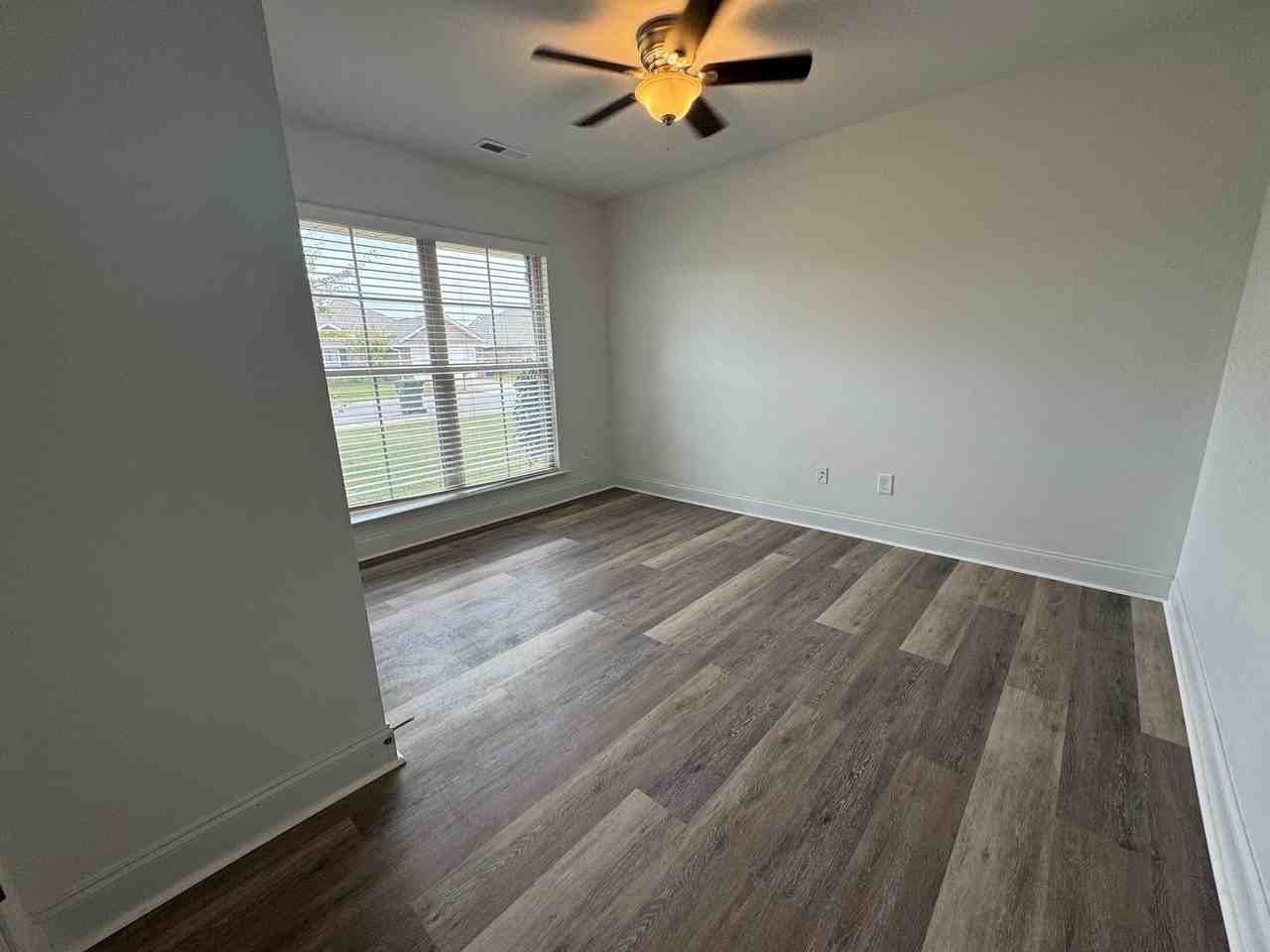 110 Tybee Dr - Photo 3 of 22