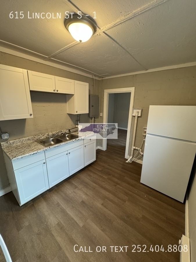 615 Lincoln St S #1 - Photo 4 of 20