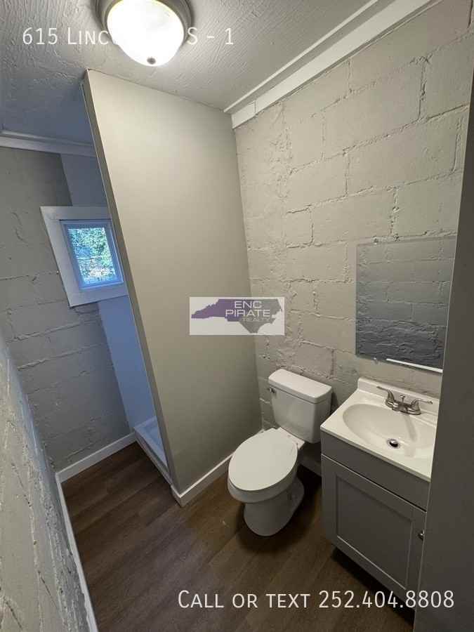 615 Lincoln St S #1 - Photo 5 of 20