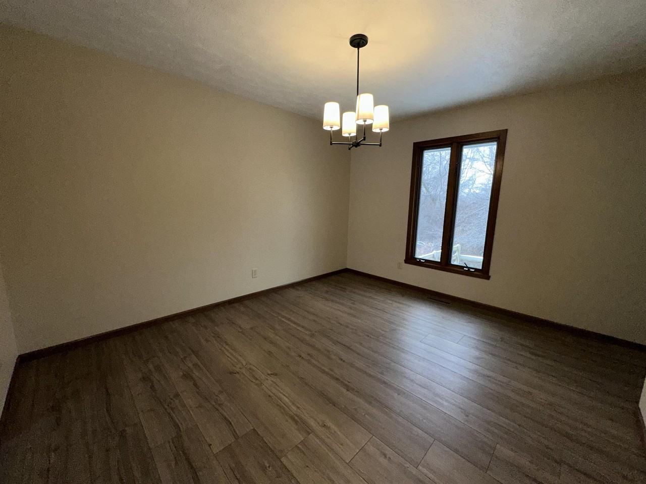 5811 Whispering Way - Photo 6 of 13