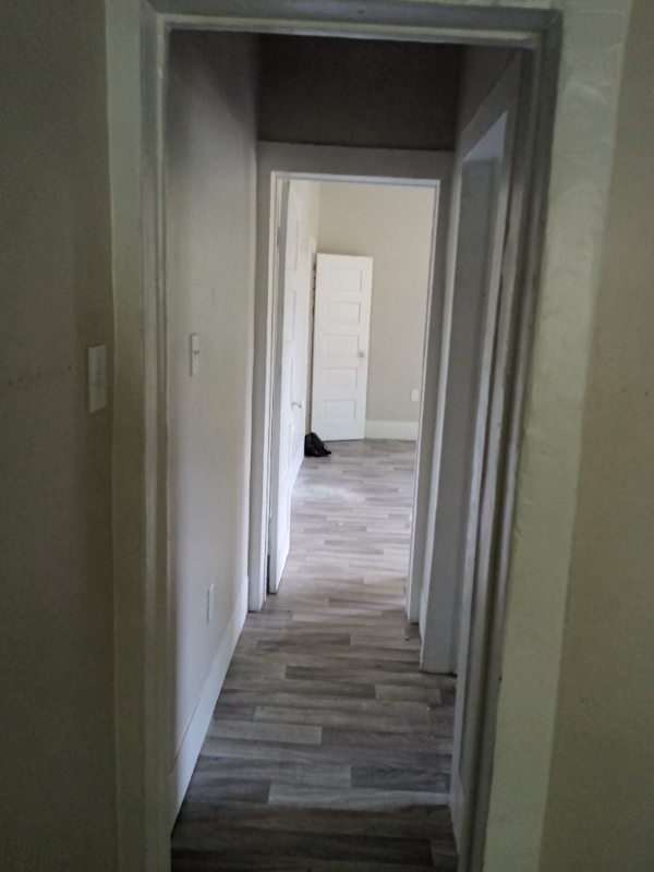 311 S Pierce St #B - Photo 5 of 8