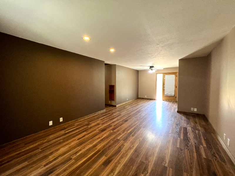 7509 E Morris St - Photo 4 of 18
