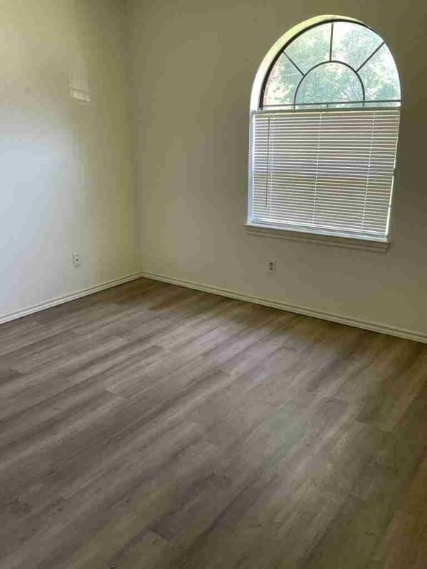 1505 Truelove St - Photo 7 of 10