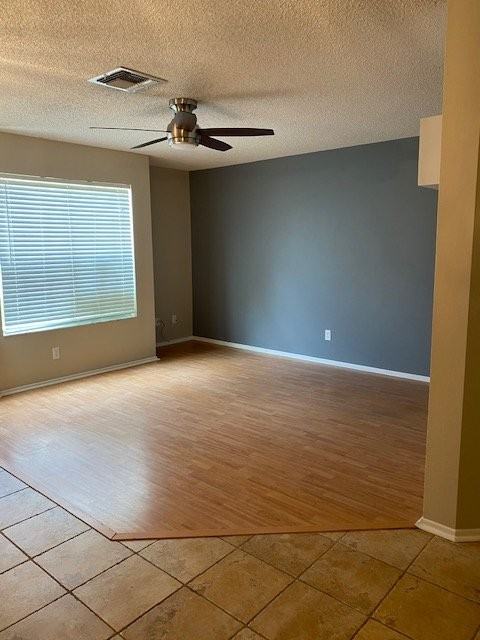 2542 Lancaster Ct - Photo 5 of 8