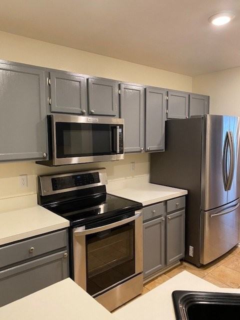 2542 Lancaster Ct - Photo 7 of 8