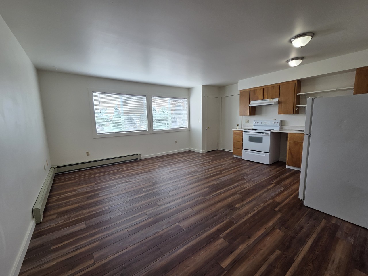 1616 South 19th Avenue - Photo 3 of 8