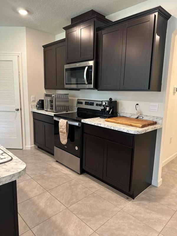 1468 Schumann Dr - Photo 4 of 15