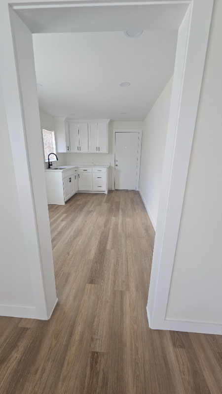 602 N Gaines St #602 - Photo 3 of 11