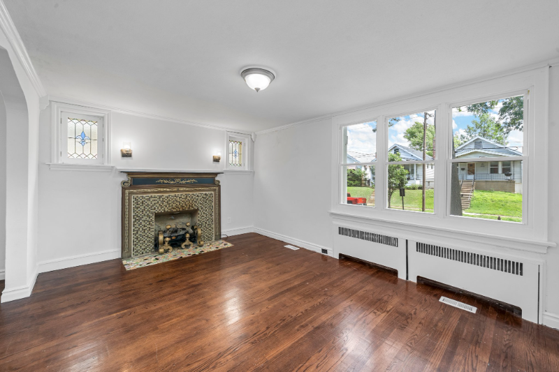 3752 Taft Ave - Photo 3 of 22