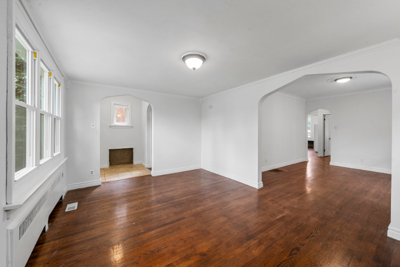 3752 Taft Ave - Photo 5 of 22