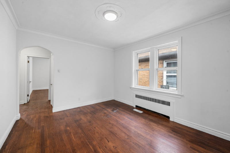 3752 Taft Ave - Photo 6 of 22