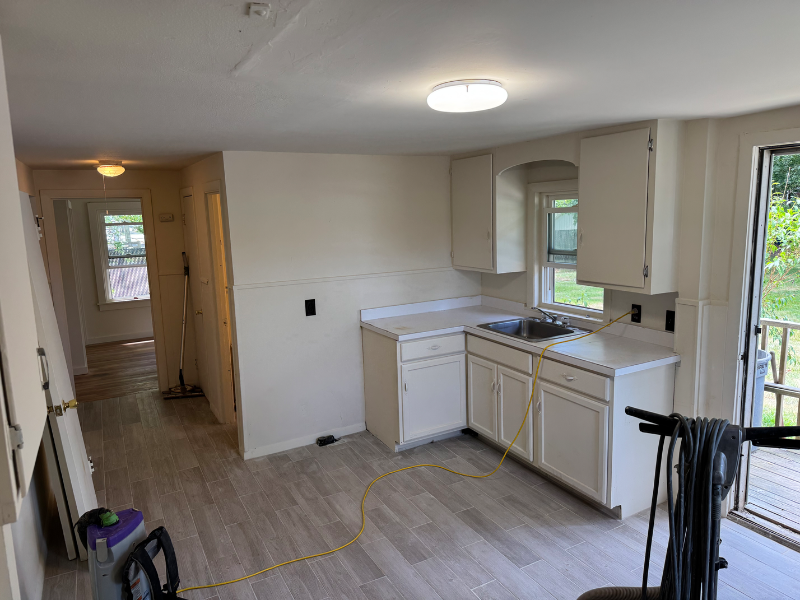 15 Davisville Rd #B102 - Photo 7 of 9
