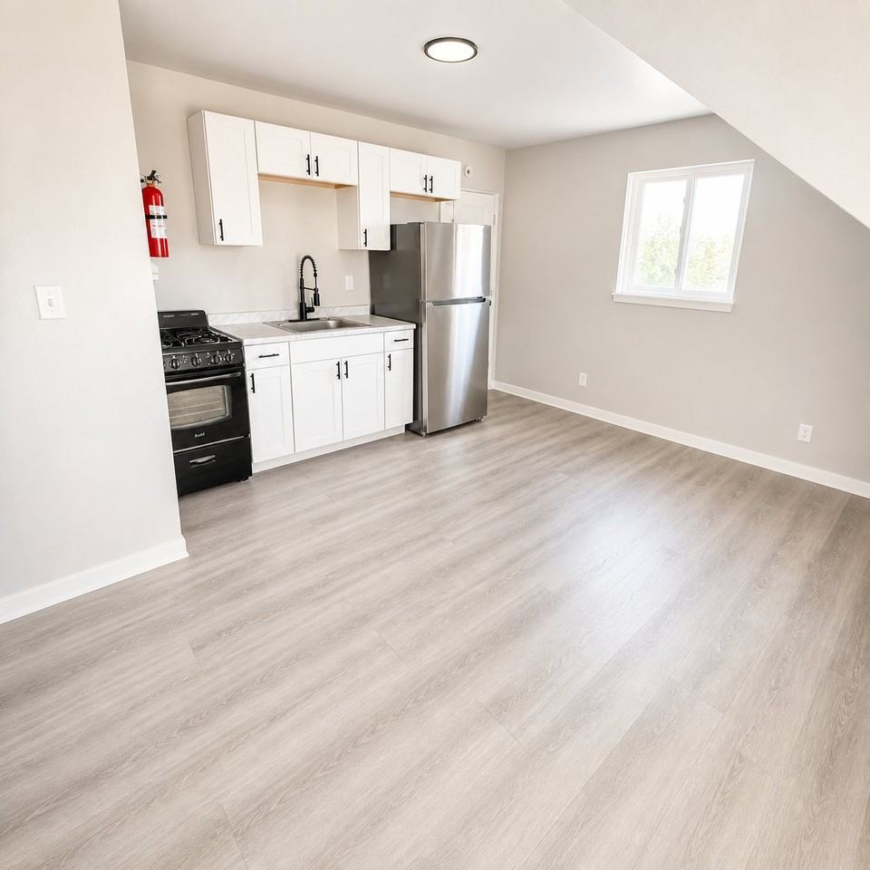 608 Bay State Ave - Photo 2 of 6