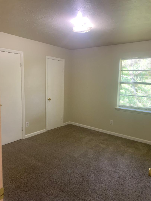 1725 Marion Ave - Photo 4 of 5