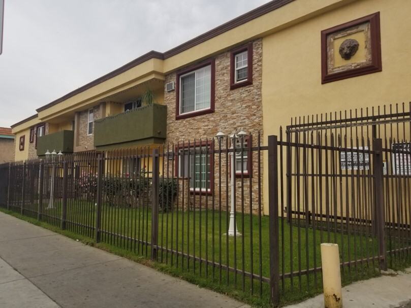 AJ North Hills / 8542 Columbus / John / RC - Photo 5 of 14