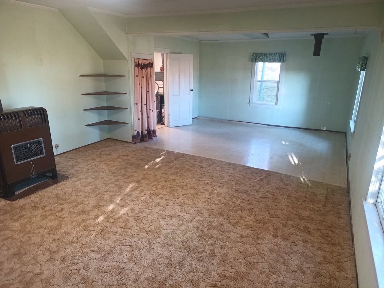 1014 Frink Rd - Photo 7 of 18