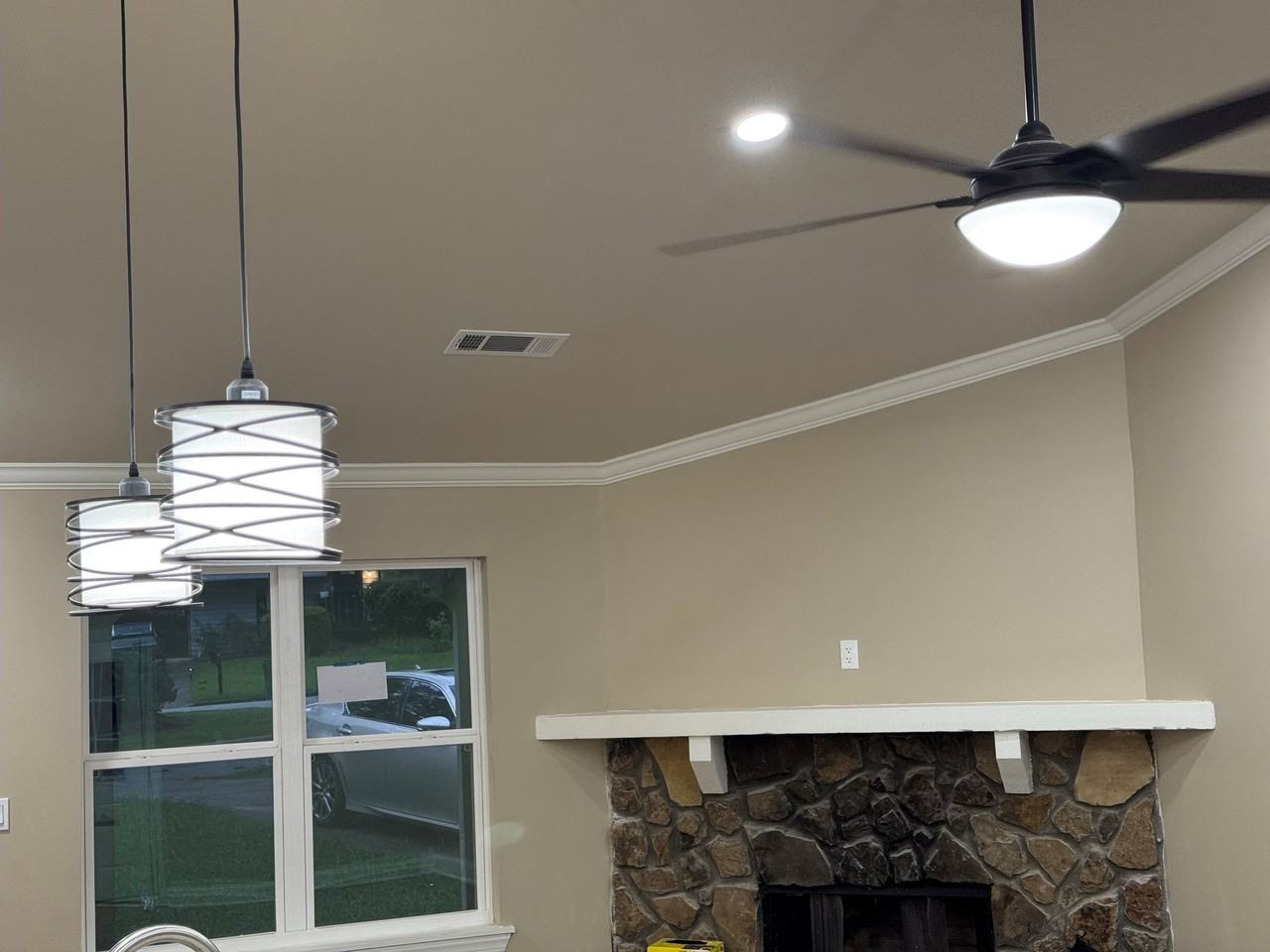 4909 Bayside Ct - Photo 5 of 21
