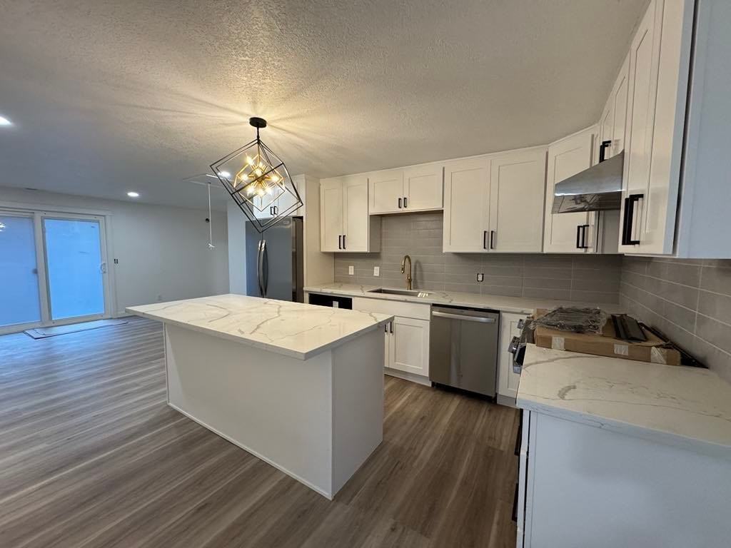 14310 20th Ave Ne - Photo 2 of 3