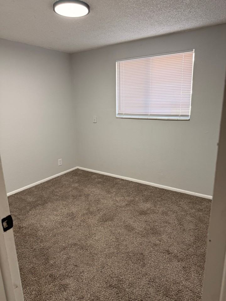 8576 Se #2 - Photo 4 of 8