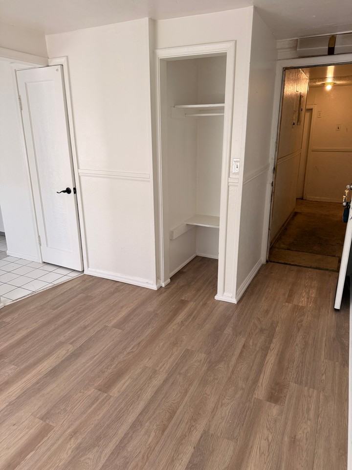3129 S Main St #3 - Photo 3 of 10