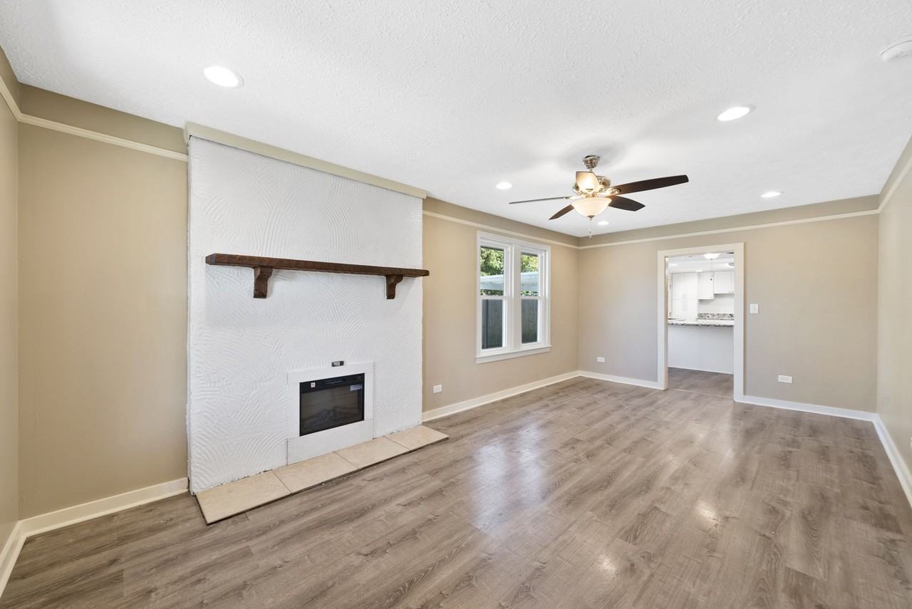 662 Cypress Ave - Photo 4 of 16