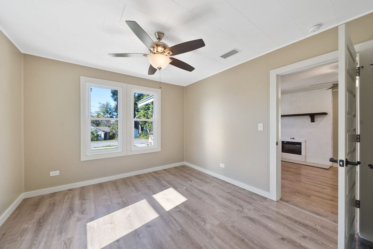 662 Cypress Ave - Photo 6 of 16