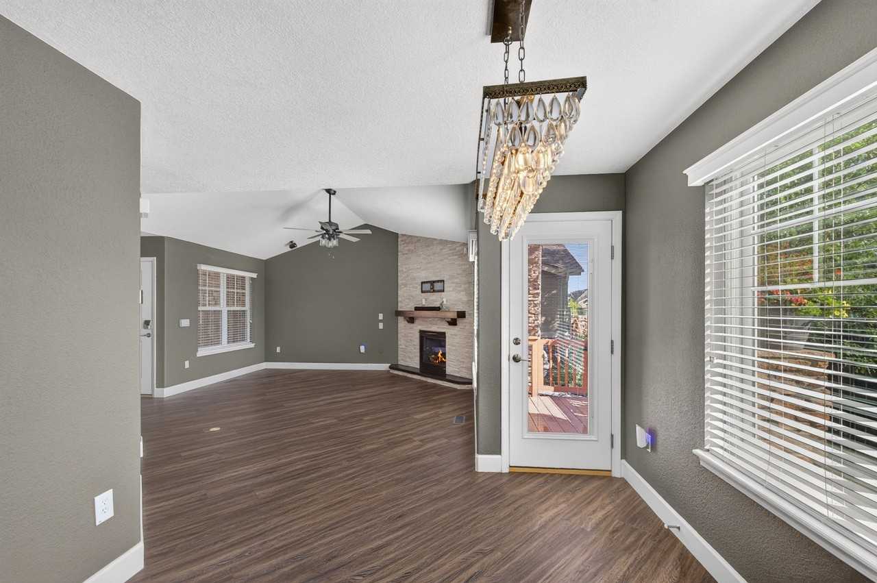 22015 E Jamison Pl - Photo 5 of 22