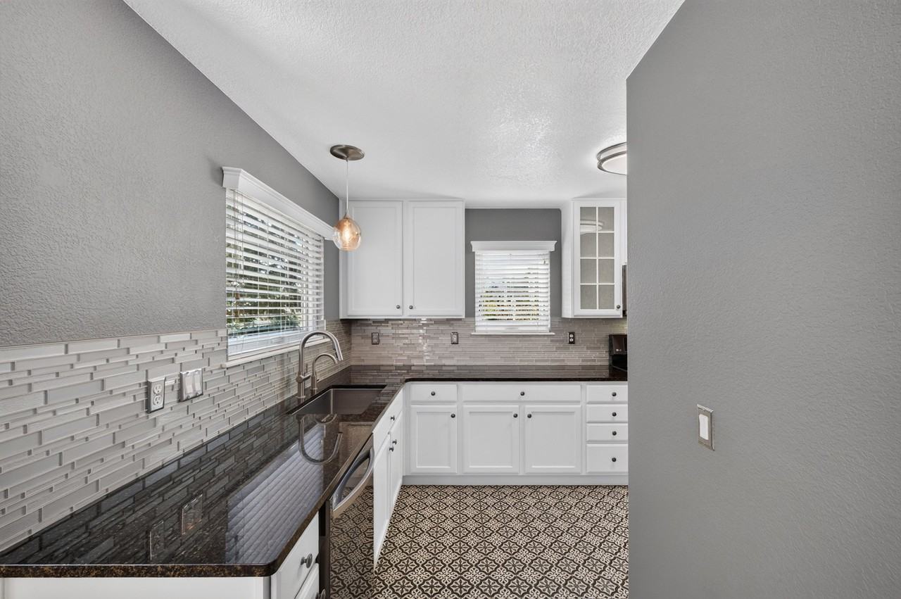 22015 E Jamison Pl - Photo 7 of 22