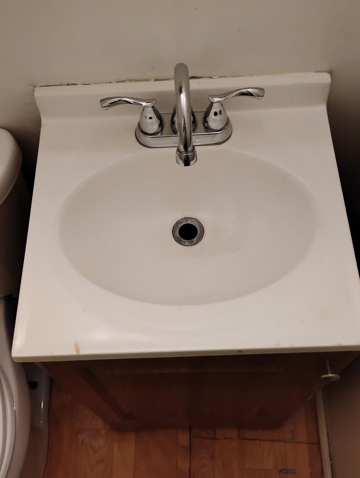150 Lark St #1R - Photo 6 of 11