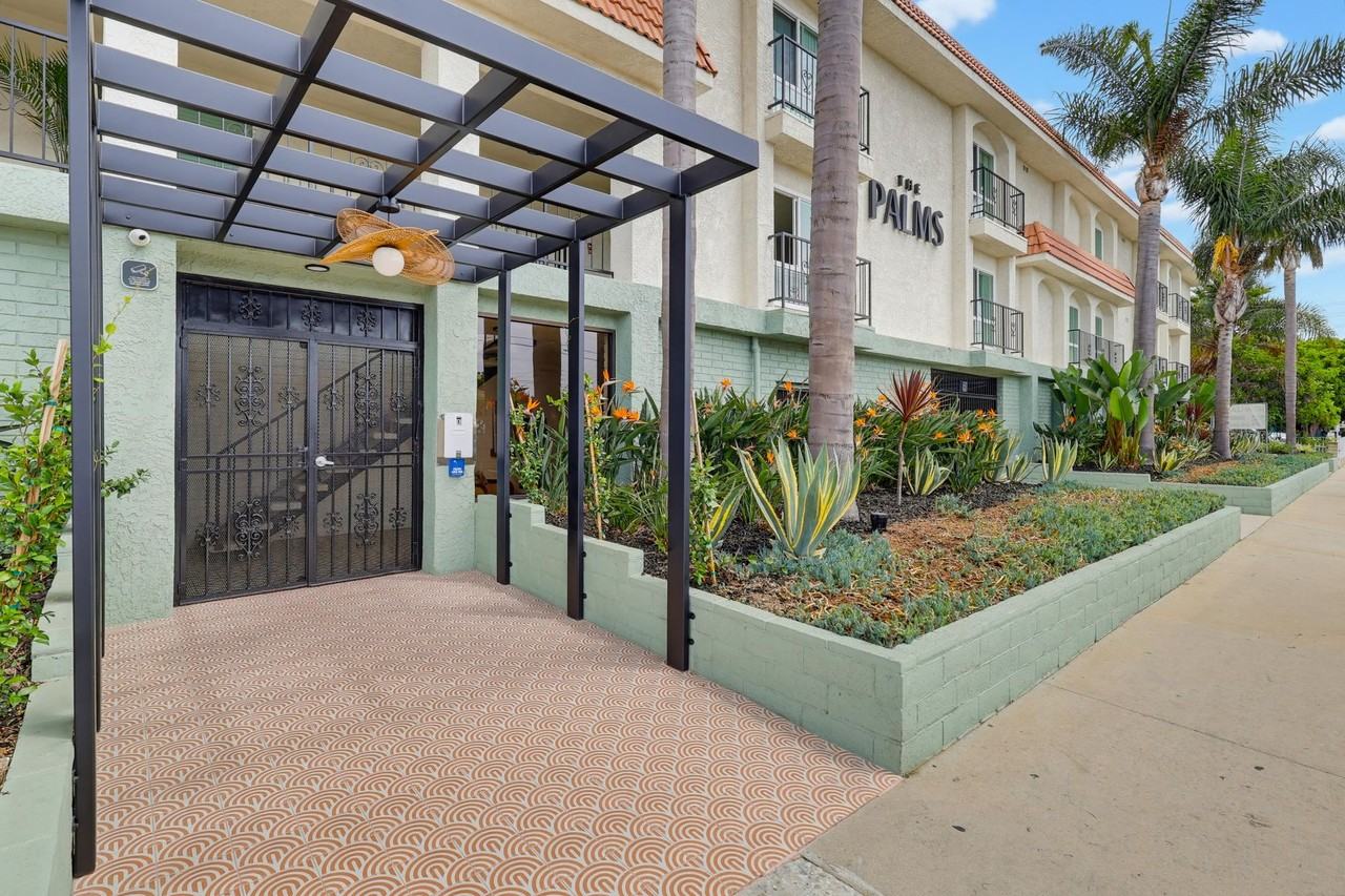 Palms Apartments - Photo 2 of 27