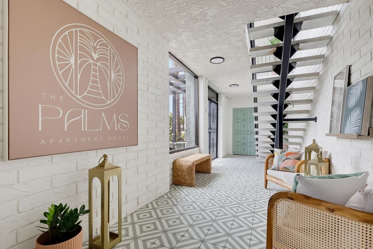 Palms Apartments - Photo 3 of 27
