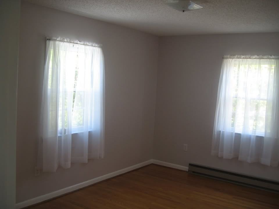 737 1/2 Winchester Ave #0 - Photo 4 of 5