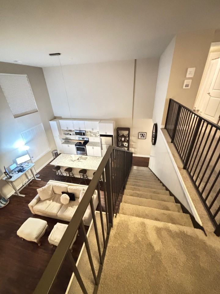 7915 Jones Branch Dr #132 - Photo 5 of 9