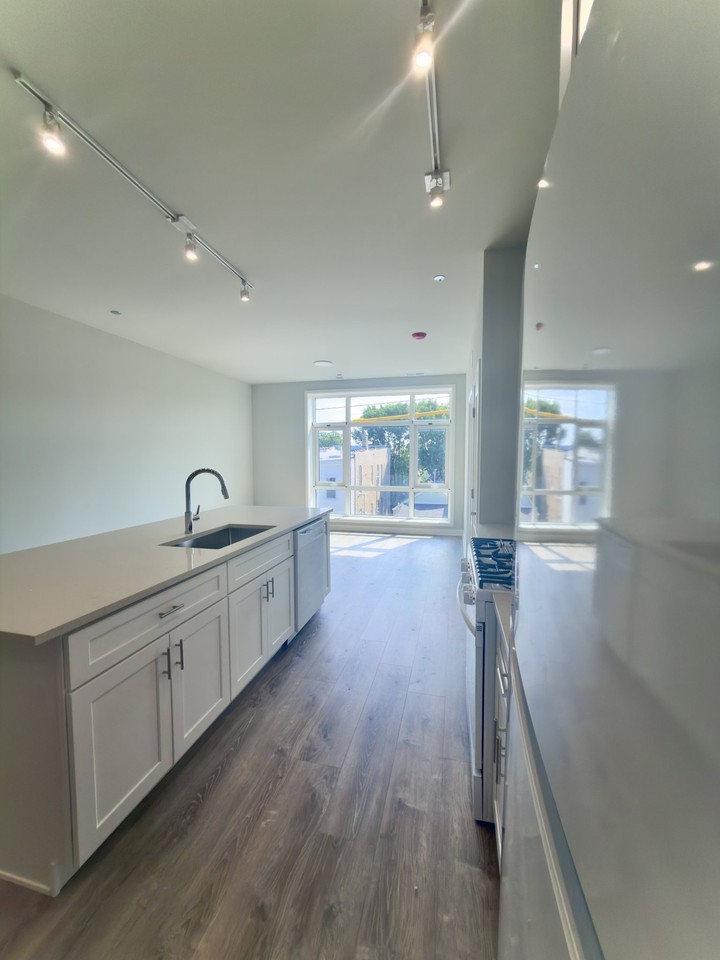 2807 S Halsted St #309 - Photo 2 of 13