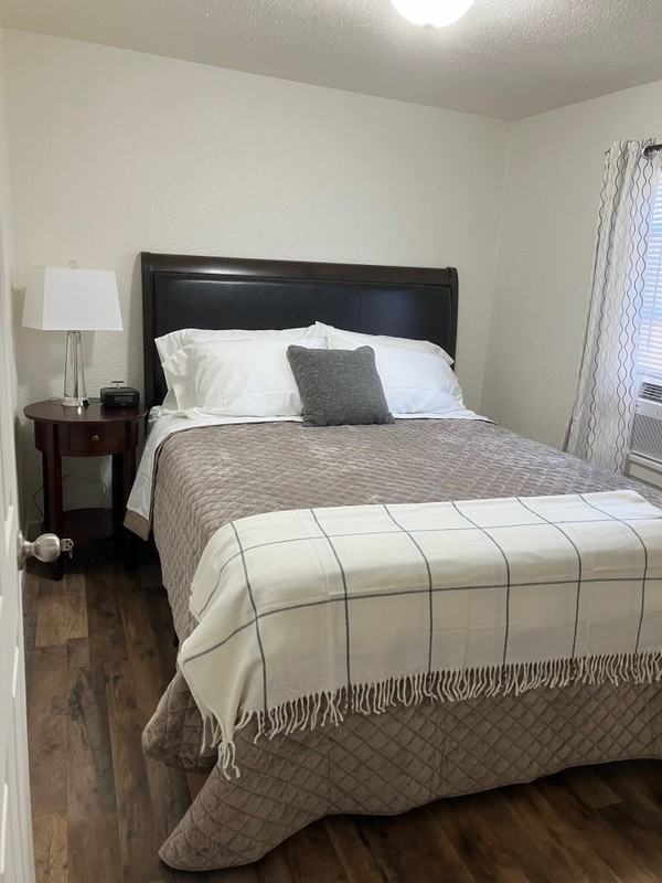 1513 Basin St Sw #5 - Photo 2 of 5
