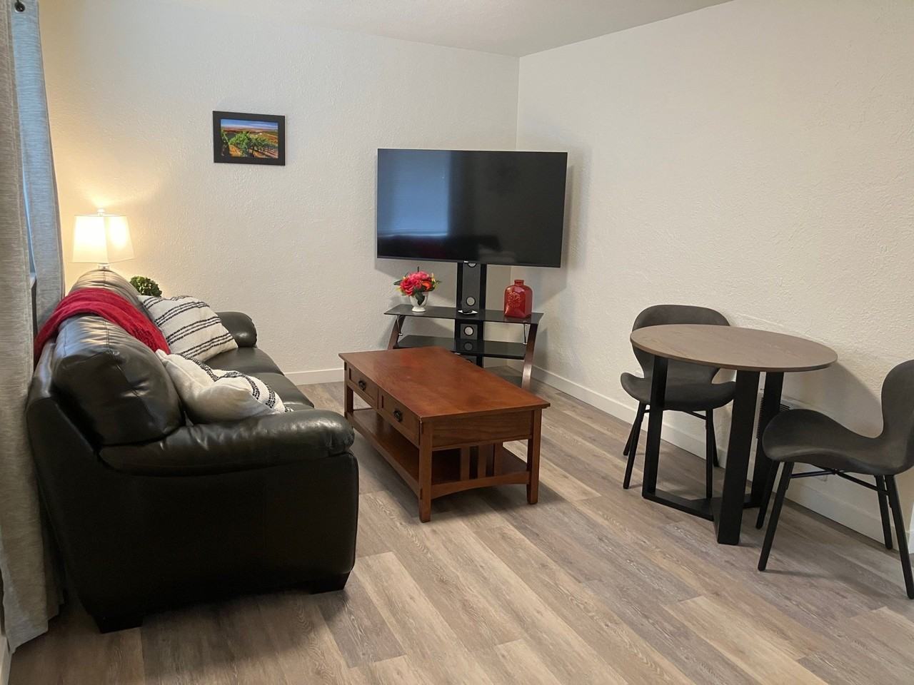 1513 Basin St Sw #5 - Photo 4 of 5