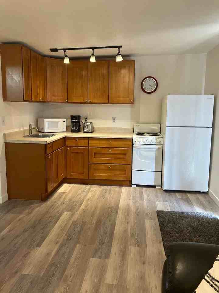1513 Basin St Sw #5 - Photo 5 of 5