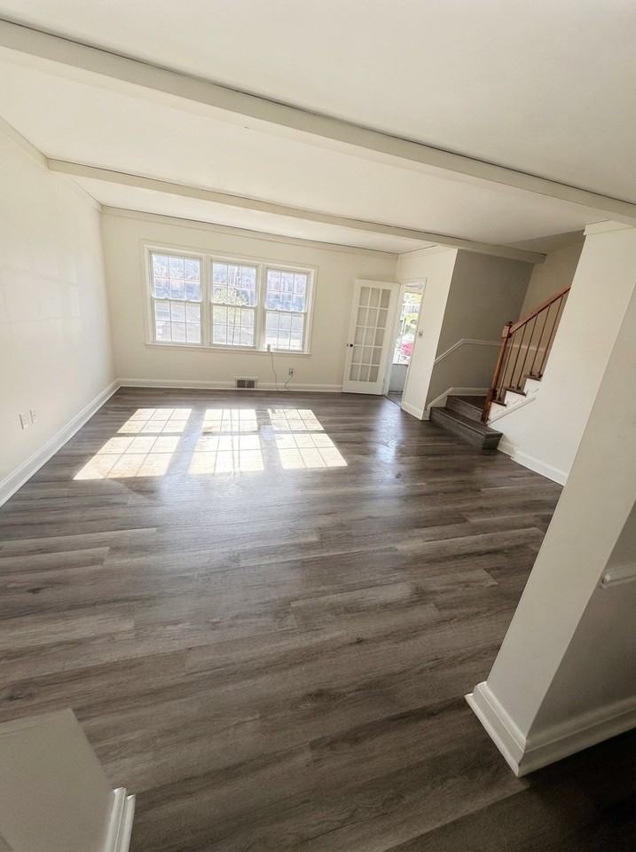 1626 Feldbrook Rd - Photo 3 of 12