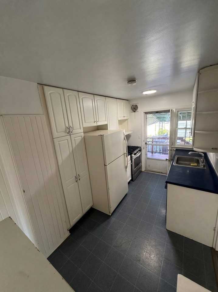 1626 Feldbrook Rd - Photo 4 of 12