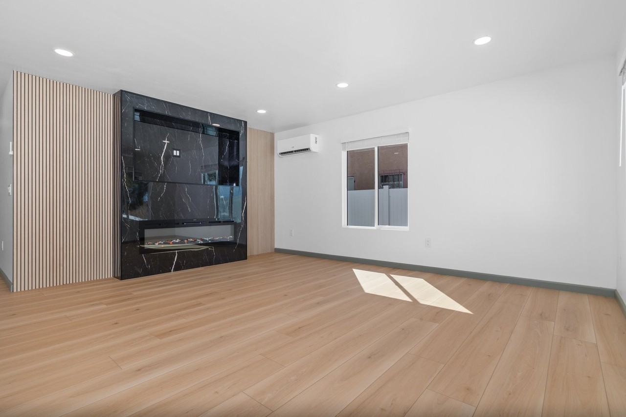 3909 Marine View Ave #1 - Photo 2 of 16