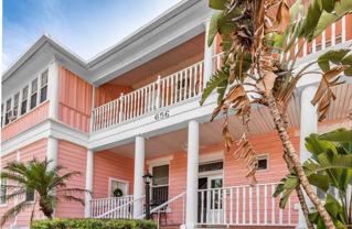 656 Beach Dr Ne - Photo 1 of 1