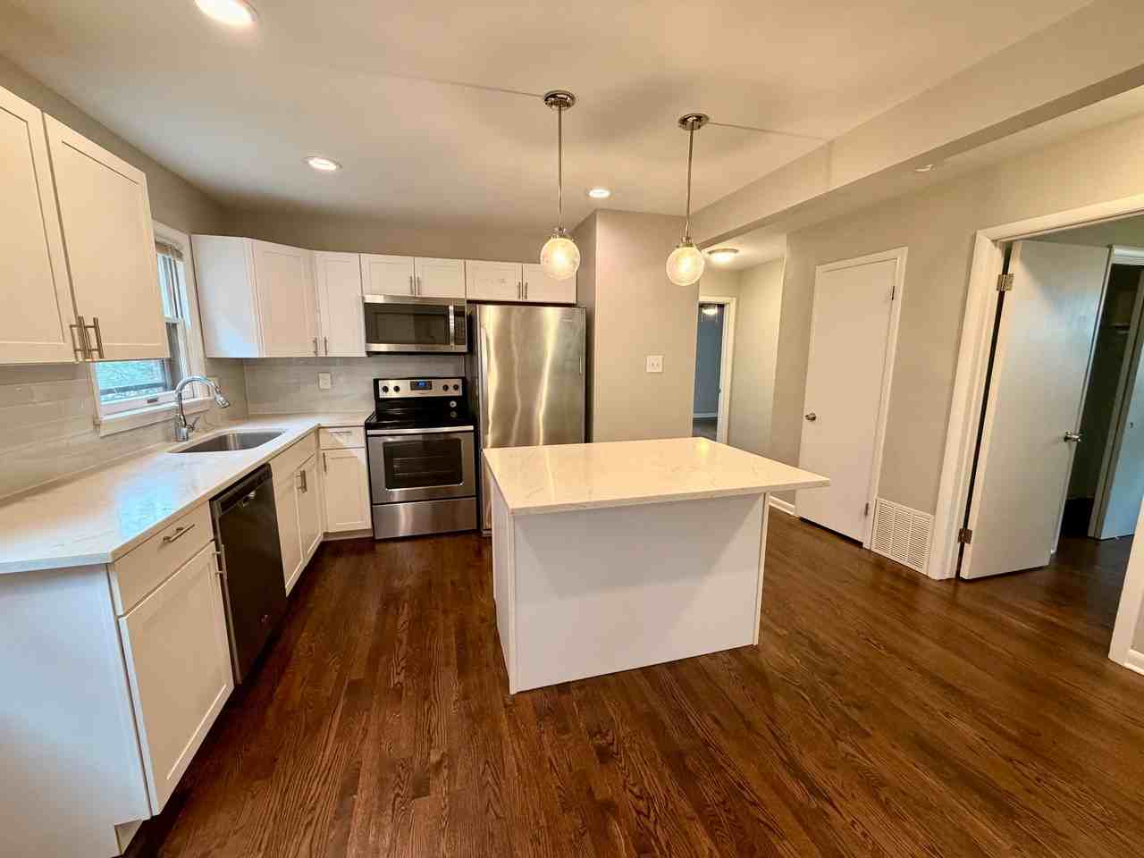 2987 S Clement Ave #2987 - Photo 4 of 13
