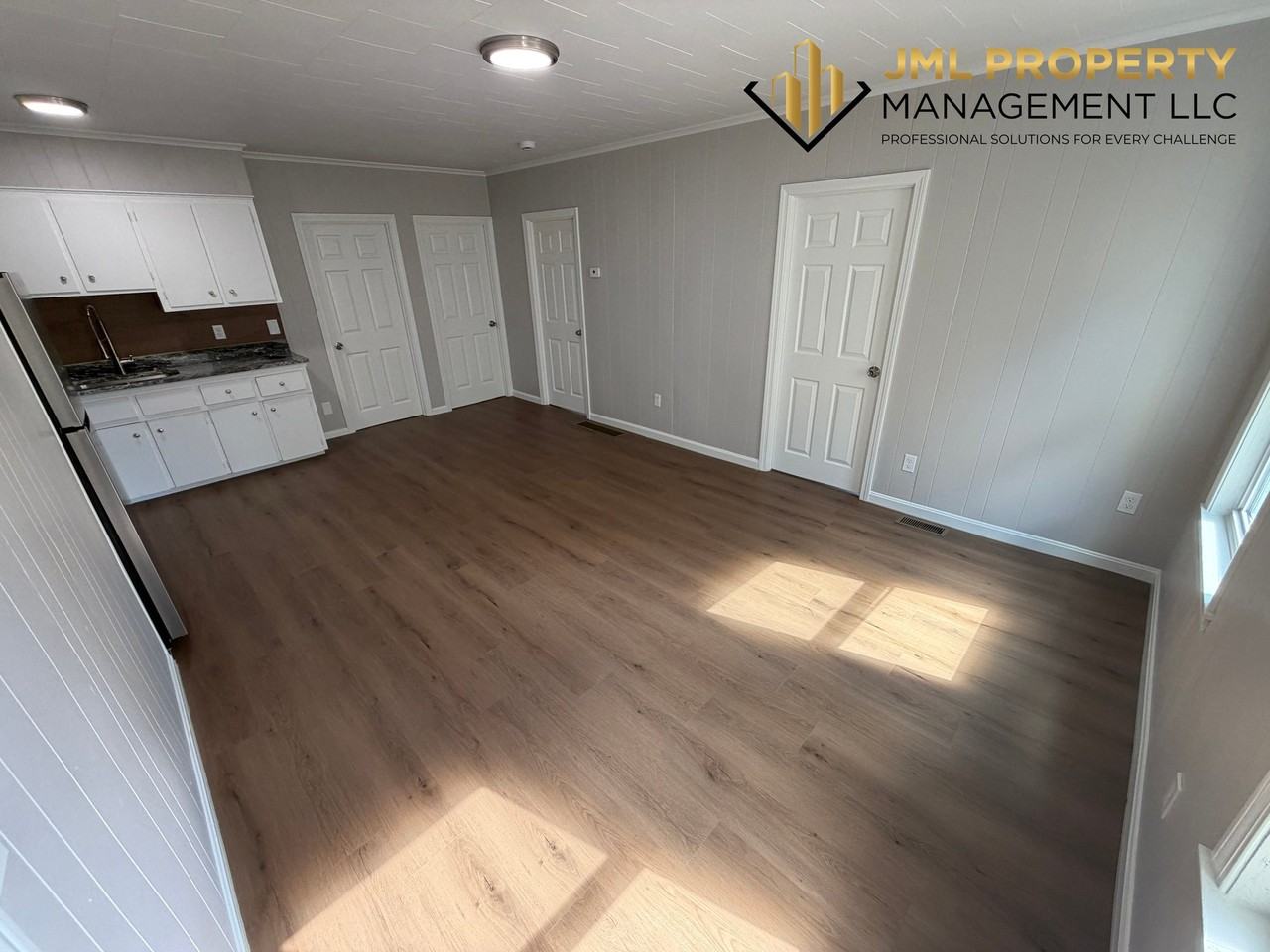 52 Pitman St #1E - Photo 2 of 11