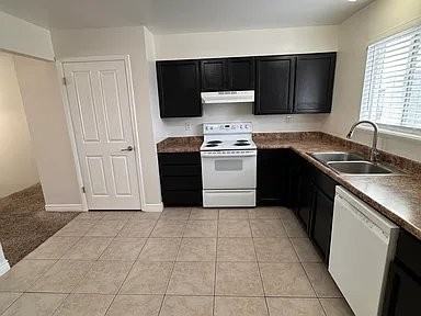 651 Nw #C - Photo 2 of 20