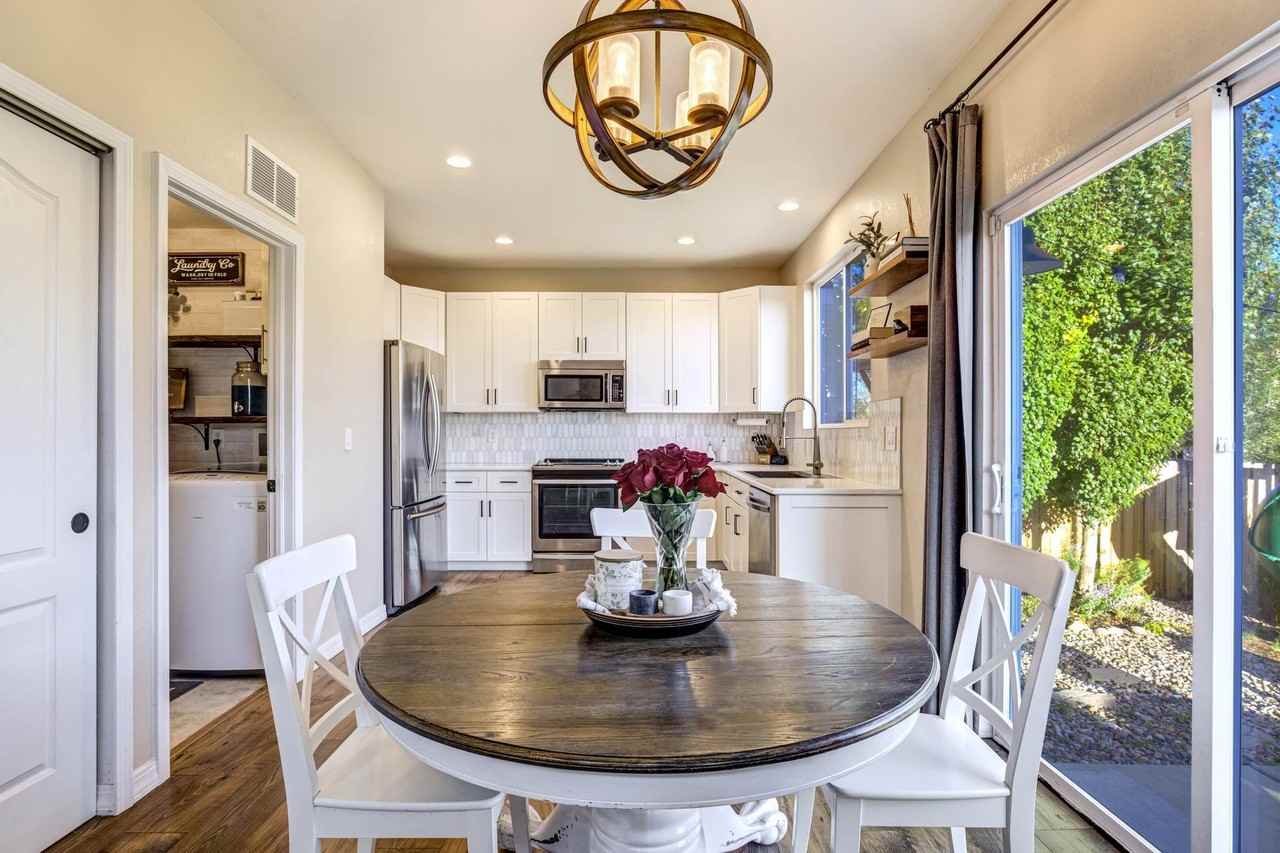 7731 Canyon Oak Dr - Photo 6 of 20