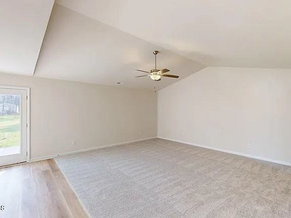 304 Sandy Springs Dr - Photo 4 of 17
