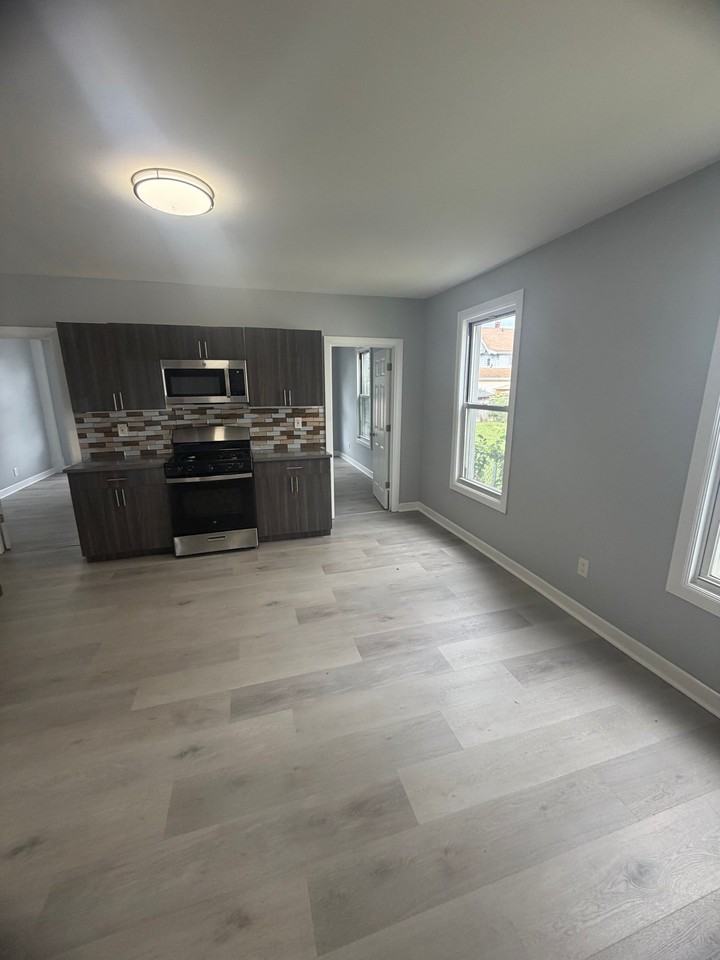 757 Ogden St #1 - Photo 2 of 9